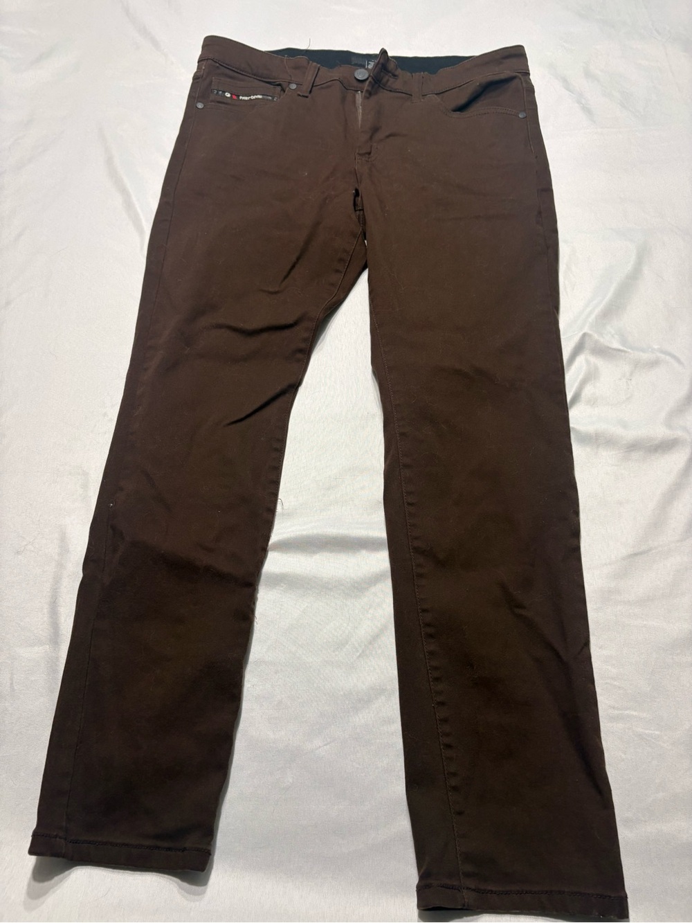 Men's Slim Brown Jeans - Classic Fit